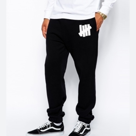 Undefeated Other - NWOT Men’s Undefeated  logo Sweatpants size M